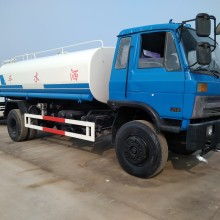 東神汽車改裝廠灑水車 高效環(huán)保，助力城市清潔