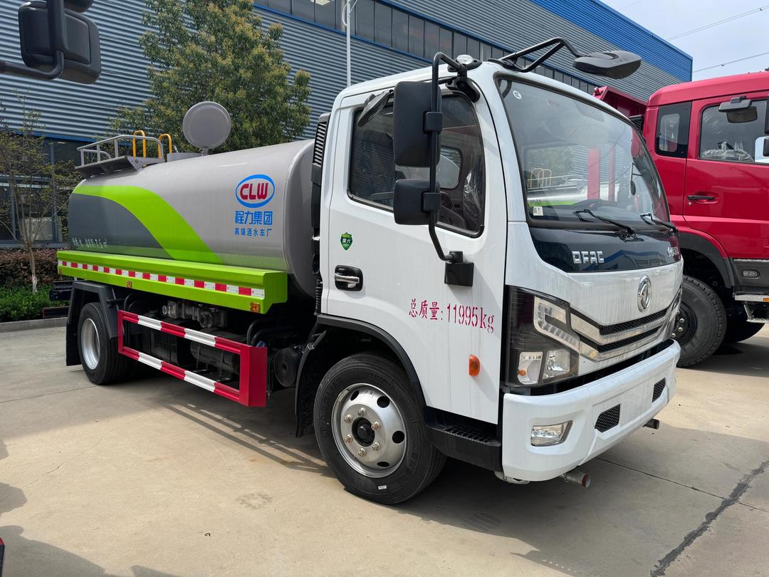 程力東風(fēng)10方灑水車 大容積工地市政專用車型深度解析