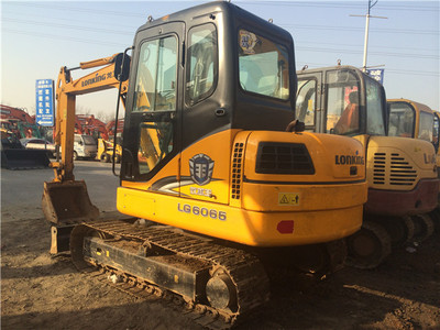 恒安工程機械設備 專業(yè)水上挖掘機租賃與安裝服務，助力江蘇工程建設